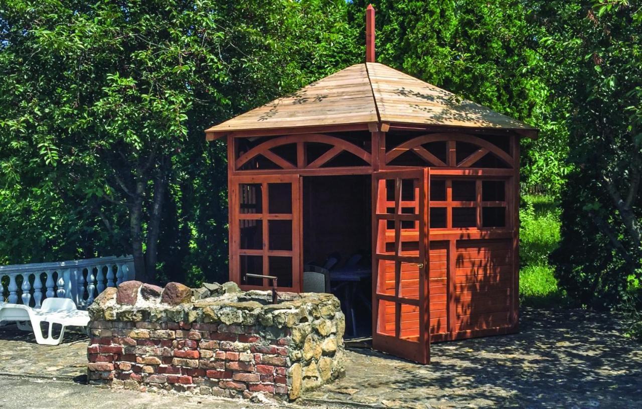Landhaus Toereki Mit Pool Siófok Exteriör bild